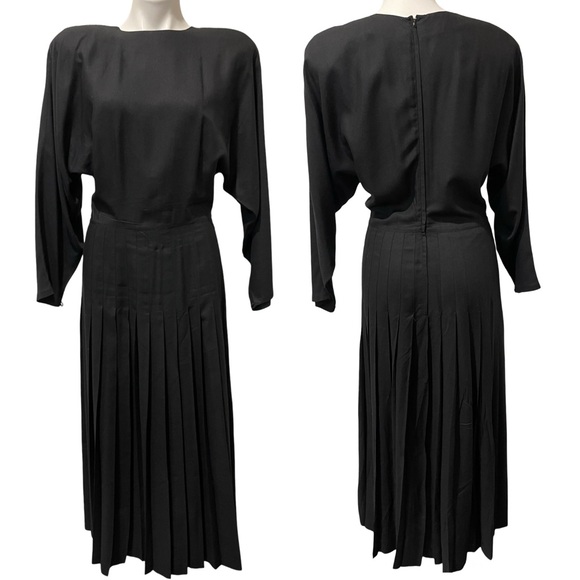 VINTAGE PLEATED DRESS - Picture 7 of 13